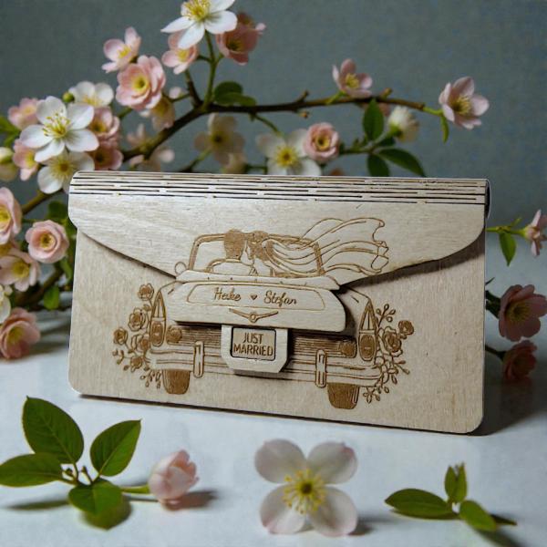 „Personalisierter Holzumschlag zur Hochzeit aus 3 mm Sperrholz“